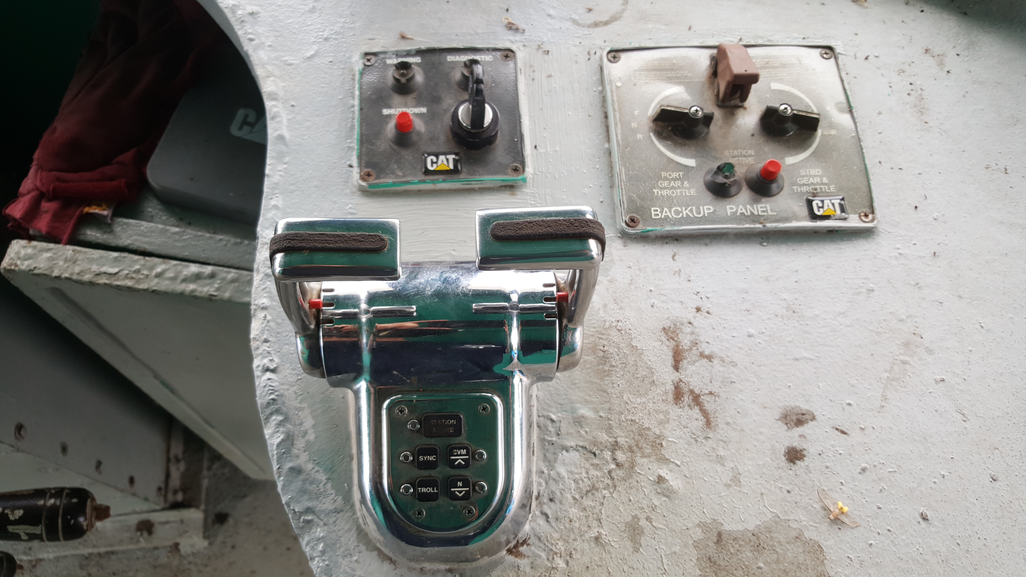 Pic 4 - Keeping it simple. Bridge Equipment on Carlos Antonio - Amazon River.jpg